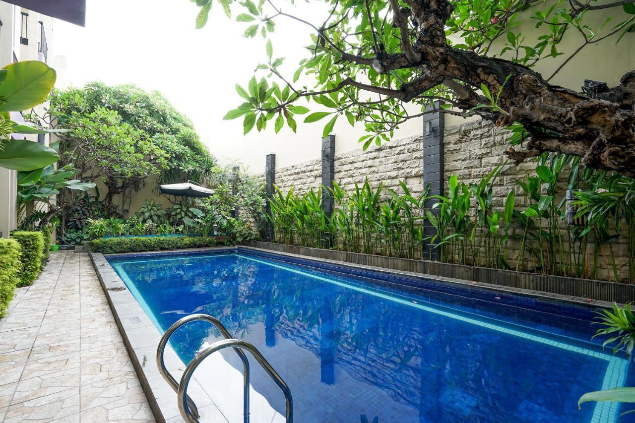 Oyo 197 Prime Royal Hotel Kapasari المظهر الخارجي الصورة