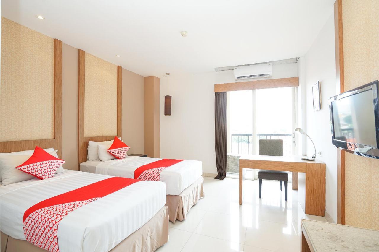 Oyo 197 Prime Royal Hotel Kapasari المظهر الخارجي الصورة