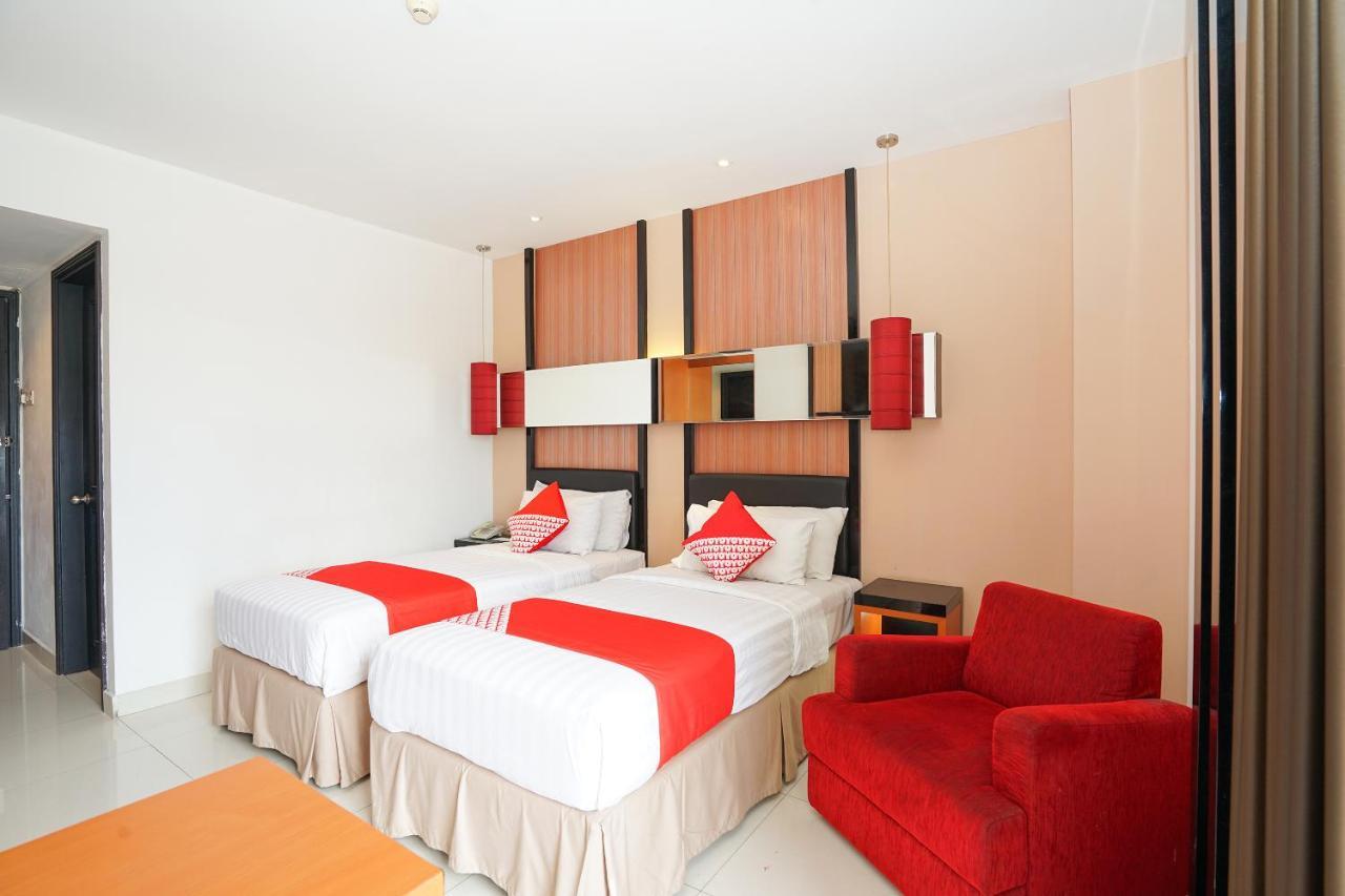 Oyo 197 Prime Royal Hotel Kapasari المظهر الخارجي الصورة